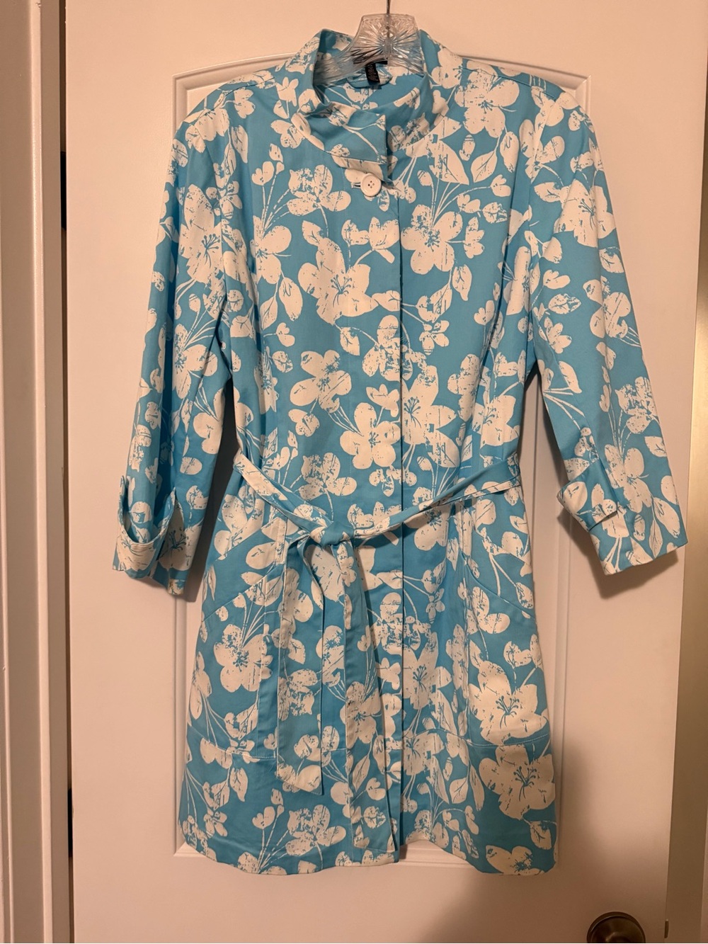 Madison Blue and White Floral Belted 3/4 Sleeve Trench Coat